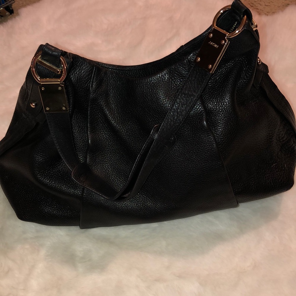 DKNY leather shoulder bag with gold accents - Picture 2 of 8